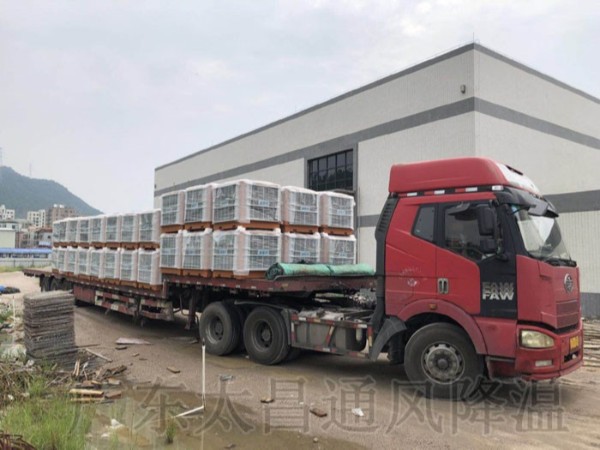 工業(yè)環(huán)?？照{(diào)專為廠房車間清涼降溫